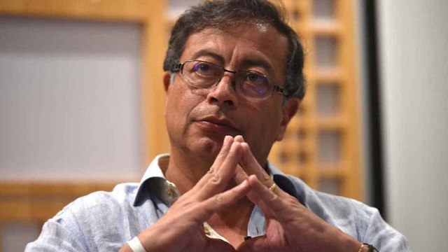 Expertos sobre el “perdón social” de Gustavo Petro: “Es una idea inviable”