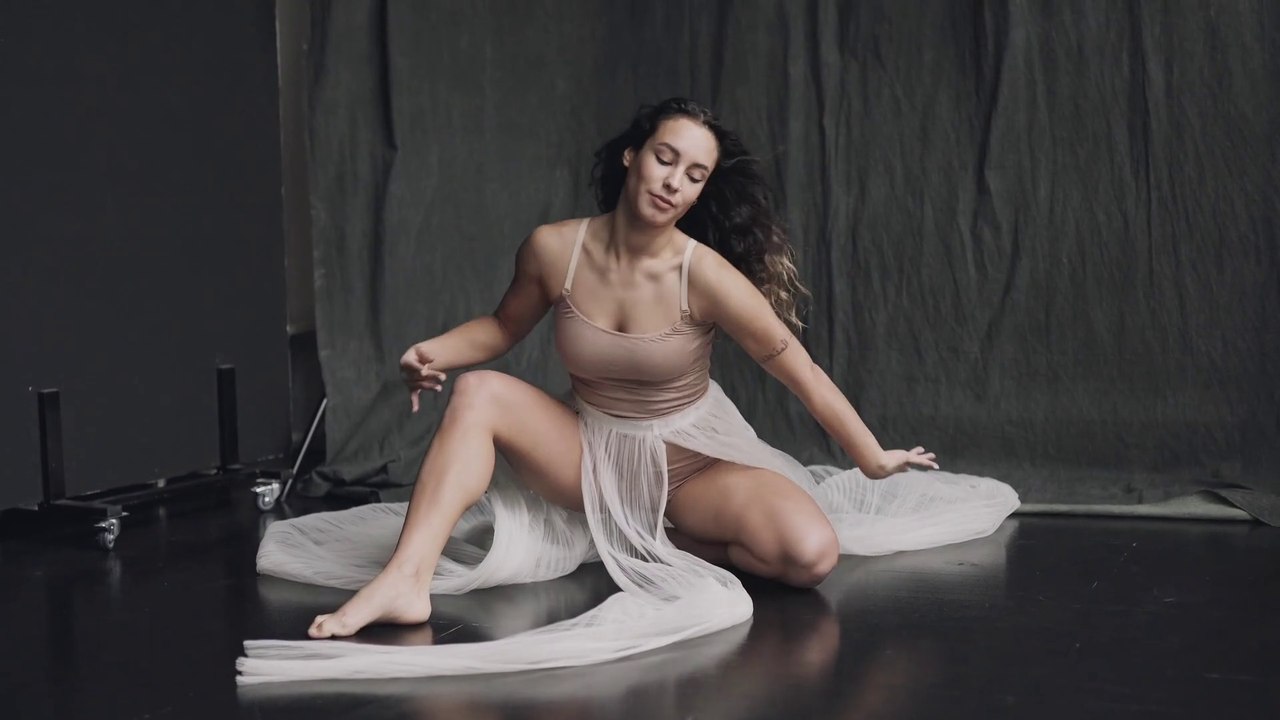 BELLY DANCE