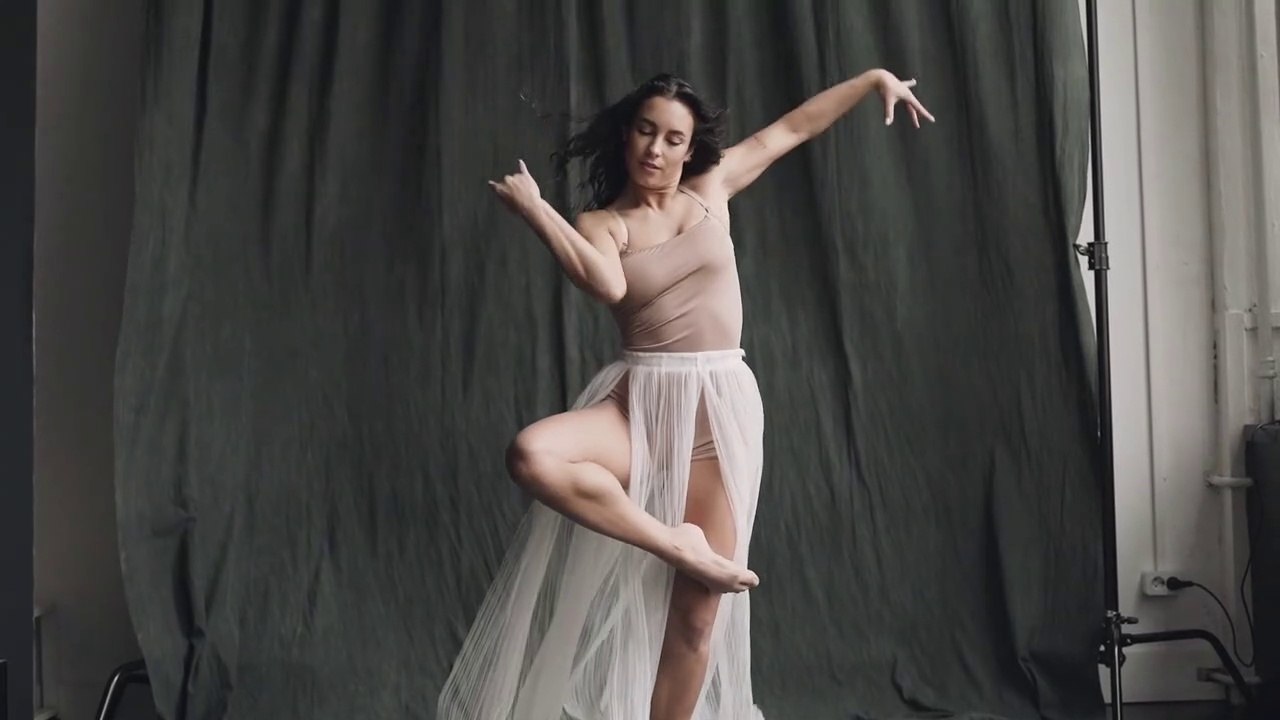 BELLY DANCE