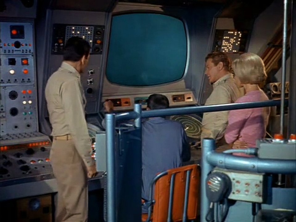 Viaje al fondo del mar -2x08- Leviathan (El monstruo marino)