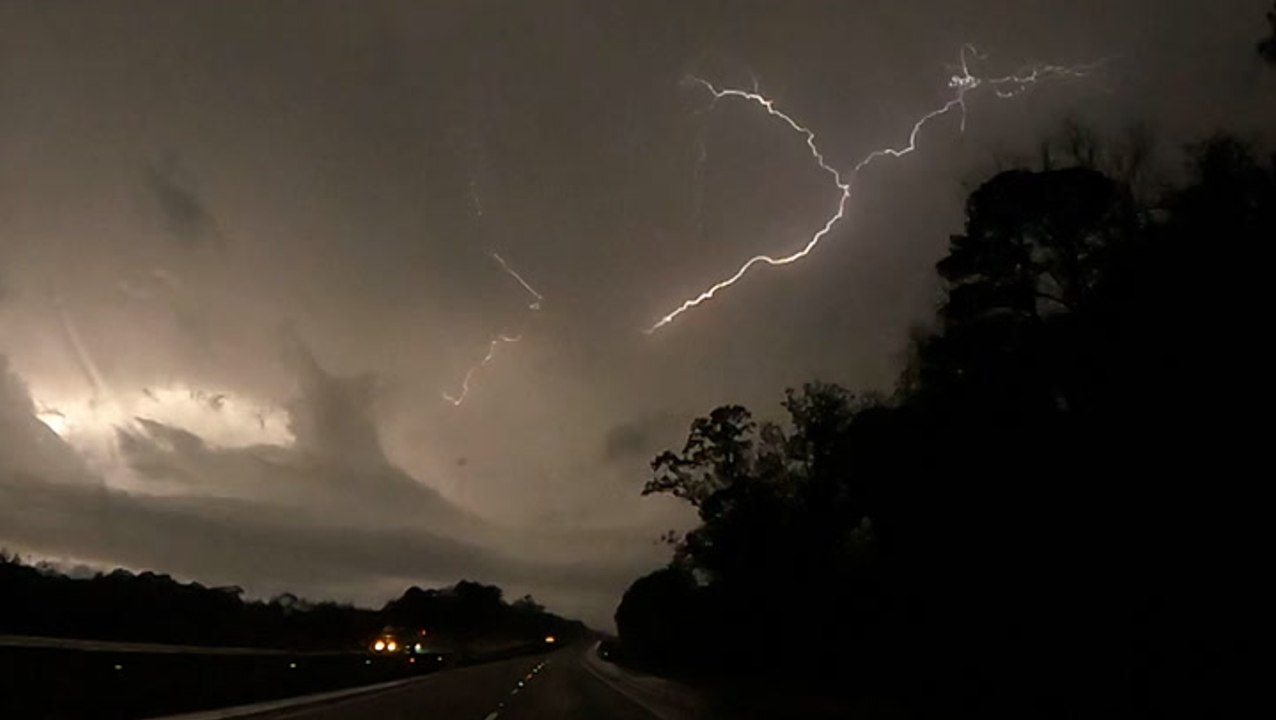 Severe storms shift from the Plains to the Sout...