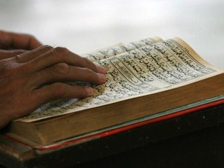 تدنيس مسجد وإتلاف قرآن يثير غضبًا في الكويت