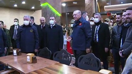 Cumhurbaşkanı Erdoğan'dan Mehmetçiğe iftar sürprizi