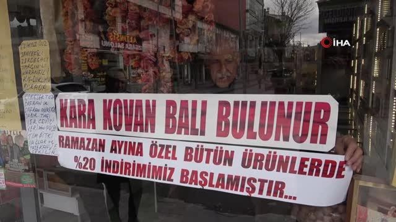 Fiyat artışı yapan fırsatçılara tepki göstermek için Ramazan ayında indirim yaptı