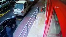 İstanbul'da dehşet anları kamerada: Bıçaklanan adam paletle kendini korumaya çalıştı