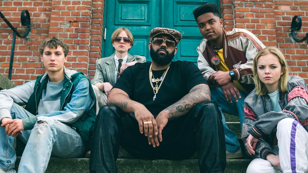 Almost Fly - S01 Trailer (Deutsch) HD