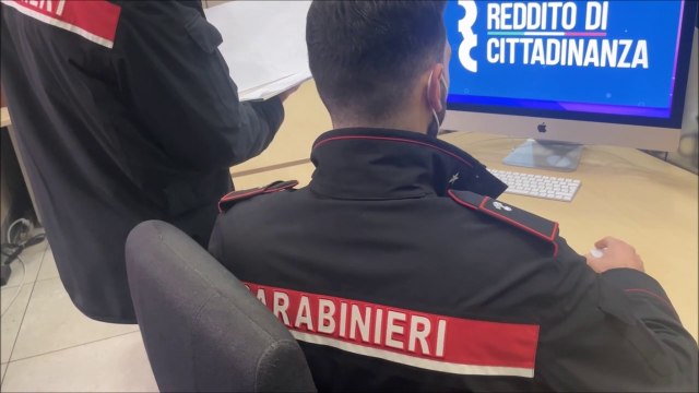 Reddito di cittadinanza, denunciati 955 furbetti nel Centro Italia