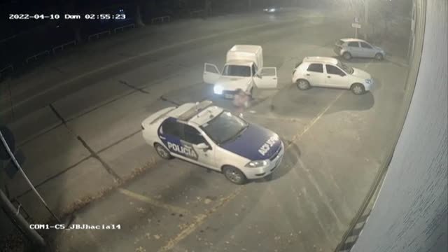 Así salva una auxiliar a un bebé de 17 días que se estaba ahogando