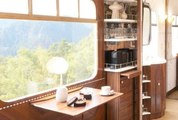 Ce train Belle Epoque vous embarque pendant 6 jours pour découvrir les plus beaux paysages de France