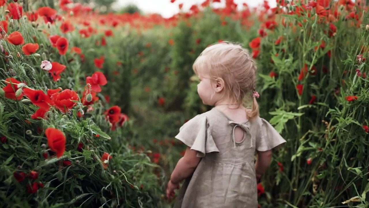 sourir avec les petits bebe
