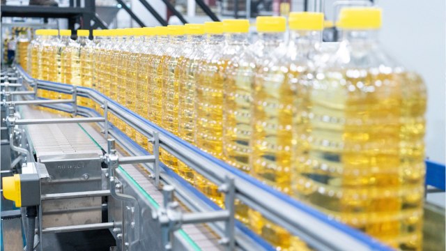 FEMME ACTUELLE - Pénurie d’huile de tournesol : pourquoi 8.000 autres produits vont bientôt être impactés