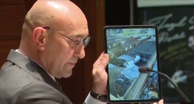 AKP’nin ‘çalışma durdu’ iddiasına Soyer’den canlı yayınla yanıt