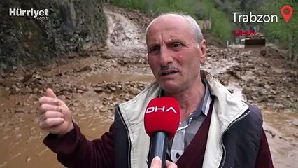 Trabzon'da heyelan yol kapattı; o anlar kamerada