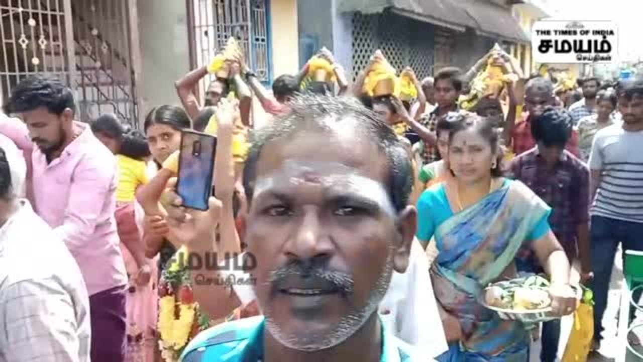 தமிழ் புத்தாண்டு; பால்குடம் எடுத்து பெண்கள் வழி...