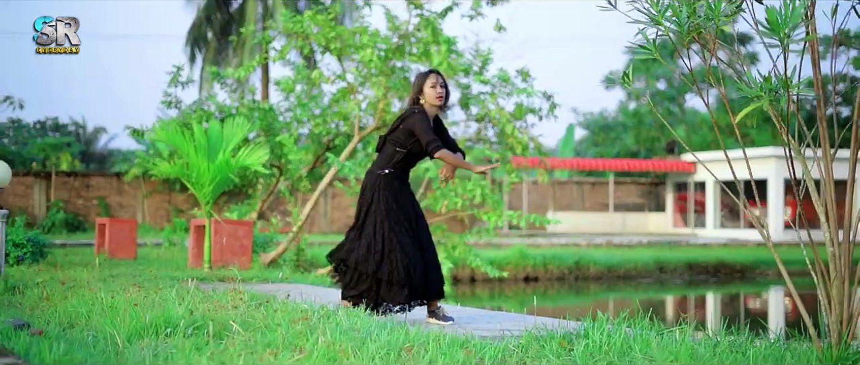 Tomare Bou Banabo - আমি তোমার বাড়ির ঘটক পঠাইতাম - Dancer By Modhu - SR Everyday