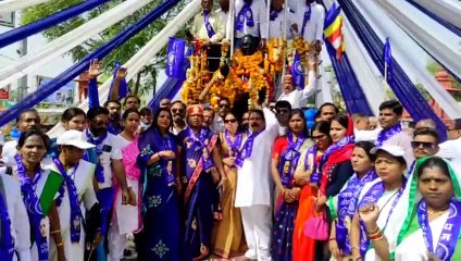 Video: लगाए अम्बेडकर के जयकारे, श्रद्धा से किया याद....