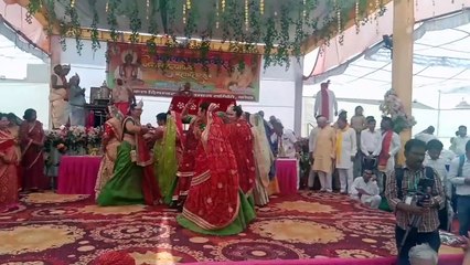 श्री वीर महाअतिवीर, सन्मति के नायक हो...जय वर्धमान गुणधीर सन्मति के दायक हो..