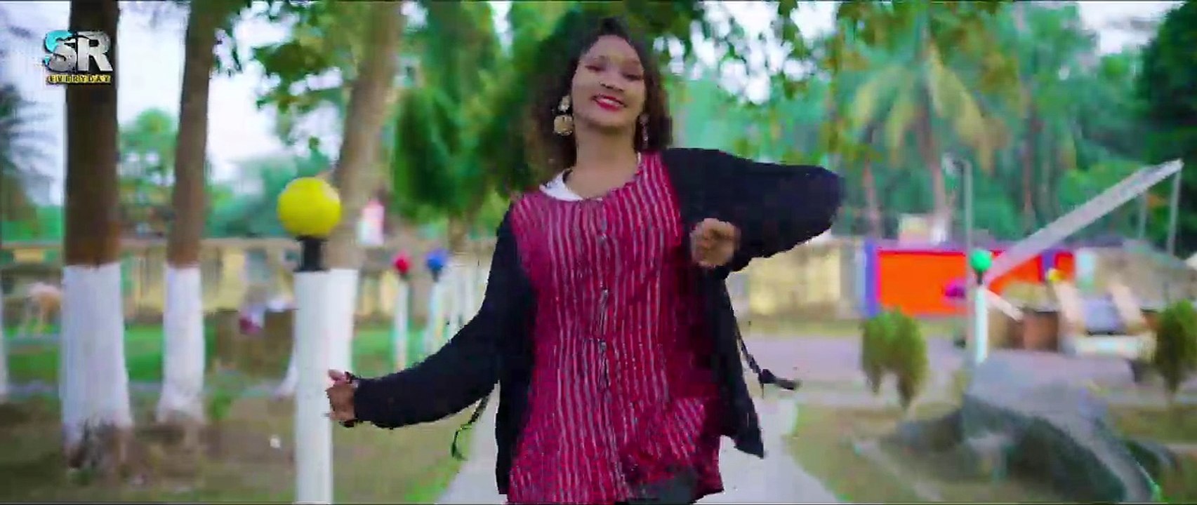 Bangla Dance Video 2022 । আড়াই বছর মারলরে ঘুরাইয়া । Dancer By Modhu । SR Everyday