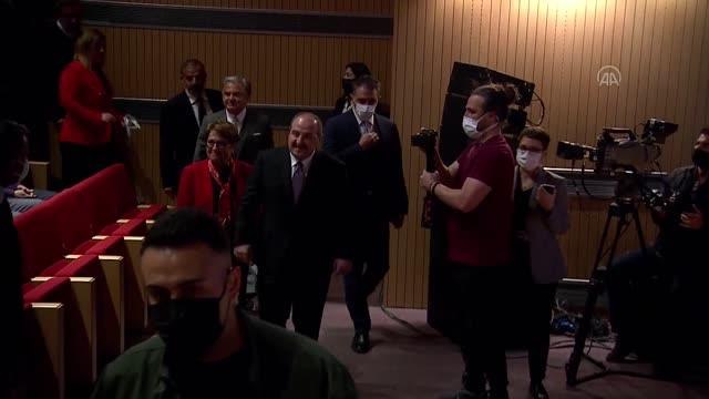 Bakan Varank: Tasarımla markalaşmak mümkün, markalaşmanın temelini de tasarım oluşturuyor