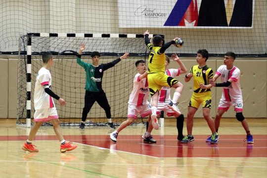Küçük Erkekler Türkiye Hentbol Şampiyonası, Karabük'te sürüyor