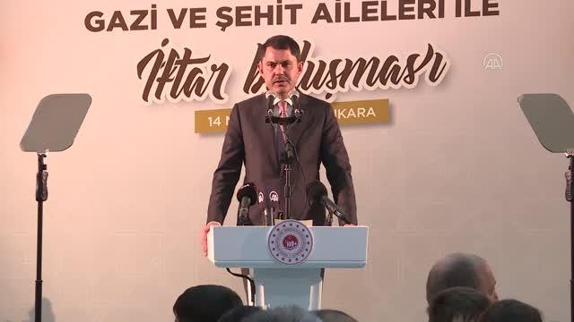 Son Dakika | Çevre, Şehircilik ve İklim Değişikliği Bakanı Kurum, gaziler ve şehit aileleriyle iftarda buluştu