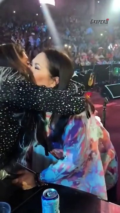 Ana Bárbara canta junto a Ana Gabriel