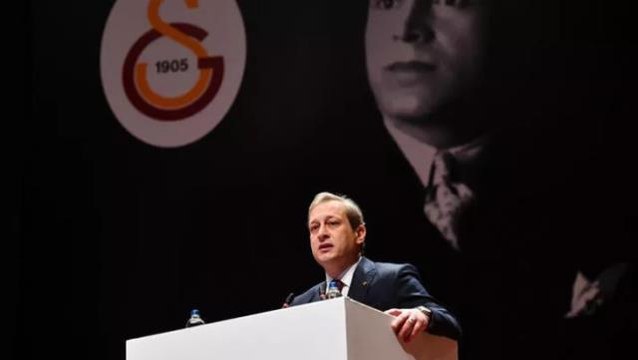 Son kez karşınızdayım diyen Galatasaray Başkanı Burak Elmas'tan camiaya çağrı