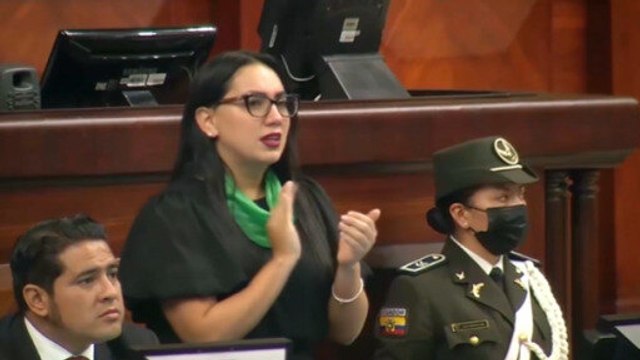 Debate por ley de aborto en Ecuador