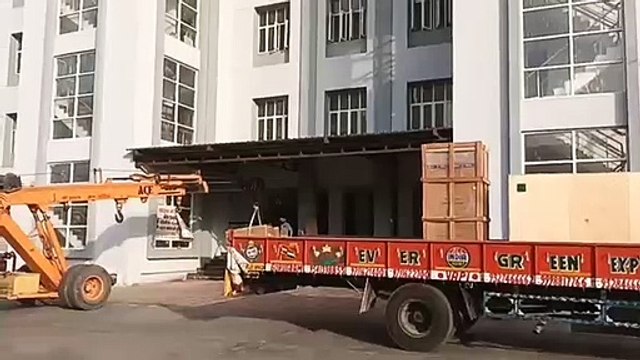 मेडिकल कॉलेज से वापस गई सीटी स्कैन मशीन