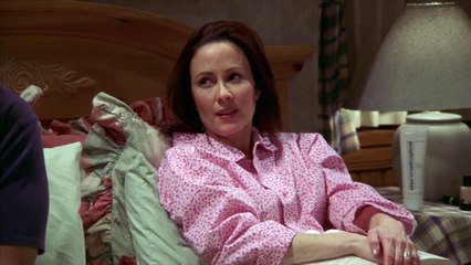 Ray and Debra cute moment in bedroom