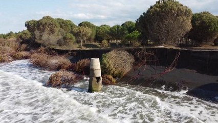 DALGALAR KIYIYI YUTTU, KARADENİZ EVLERE YAKLAŞTI