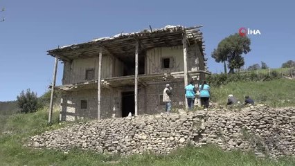 Toprak evde aç susuz yaşayan yaşlı adama devlet sahip çıktı