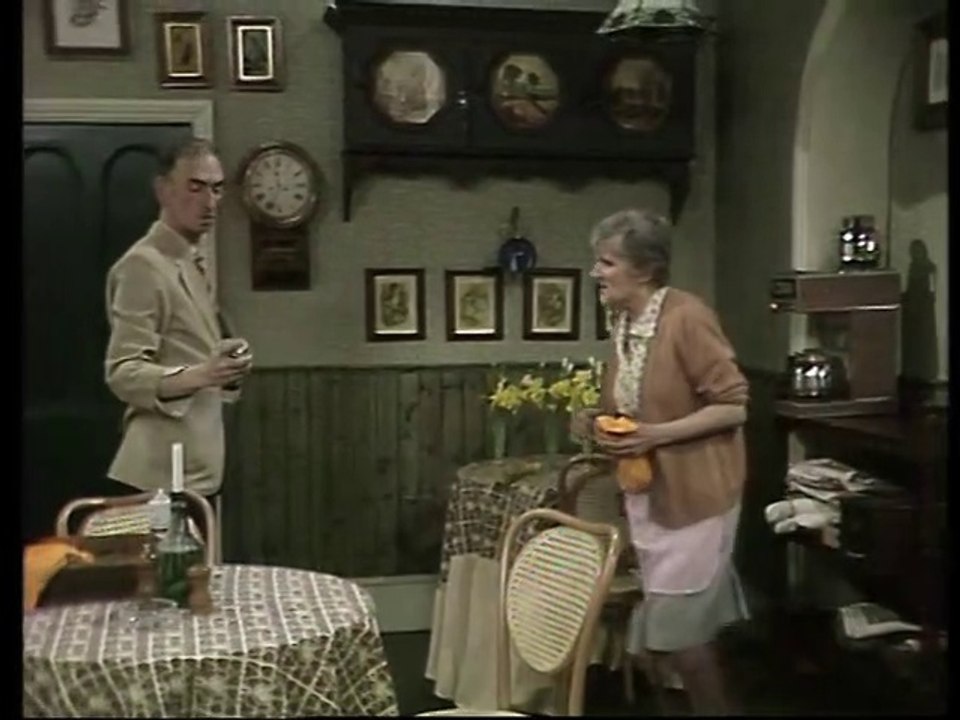 Robin's Nest (1977) S06E03 - High Quality DVD - No Smoke Without Fire