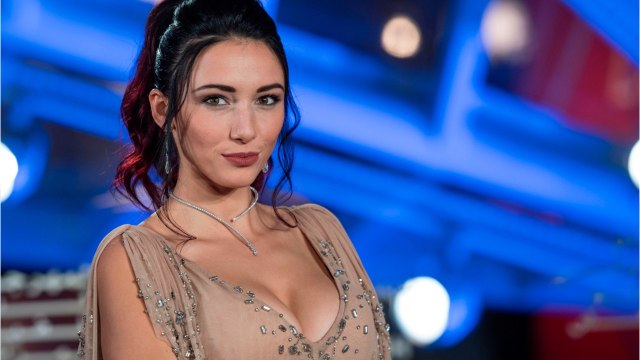 FEMME ACTUELLE - Delphine Wespiser : la chroniqueuse de Touche pas à mon poste affiche son soutien à Marine Le Pen