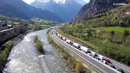 Reiselust bringt Osterfrust: Riesenstau am Gotthard-Tunnel
