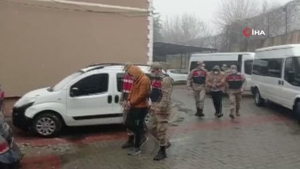 88 yaşındaki adamı darp edip, altın ve parasını çalan şüpheliler yakalandı