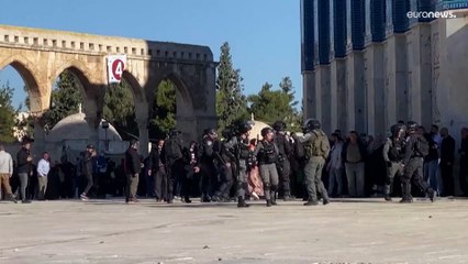 Jérusalem : des heurts entre Palestiniens et policiers israéliens font plus de 150 blessés