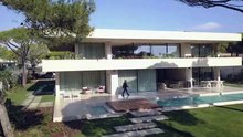 Casa da Quinta da Marinha: IdealPark's disappearing car lift for the modern villa