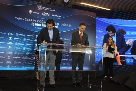 BİLİŞİM VADİSİ'NDE YAPAY ZEKA VE COĞRAFİ İŞARETLİ ÜRÜNLERDE İŞ BİRLİĞİ İMZALARI ATILDI