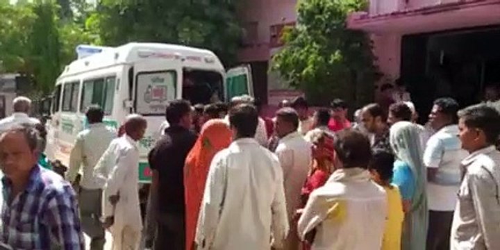 खेत पर जा रहे किसान परिवार को कार ने लिया चपेट में, एक महिला की मौत, चार अन्य गंभीर घायल