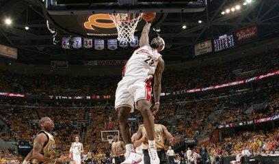 Great Dunks in NBA History from Round 1 of the Playoffs