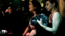 Une Femme d'exterieur Bande-annonce (2) VF