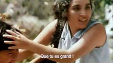 Bread and Roses Bande-annonce (2) VO