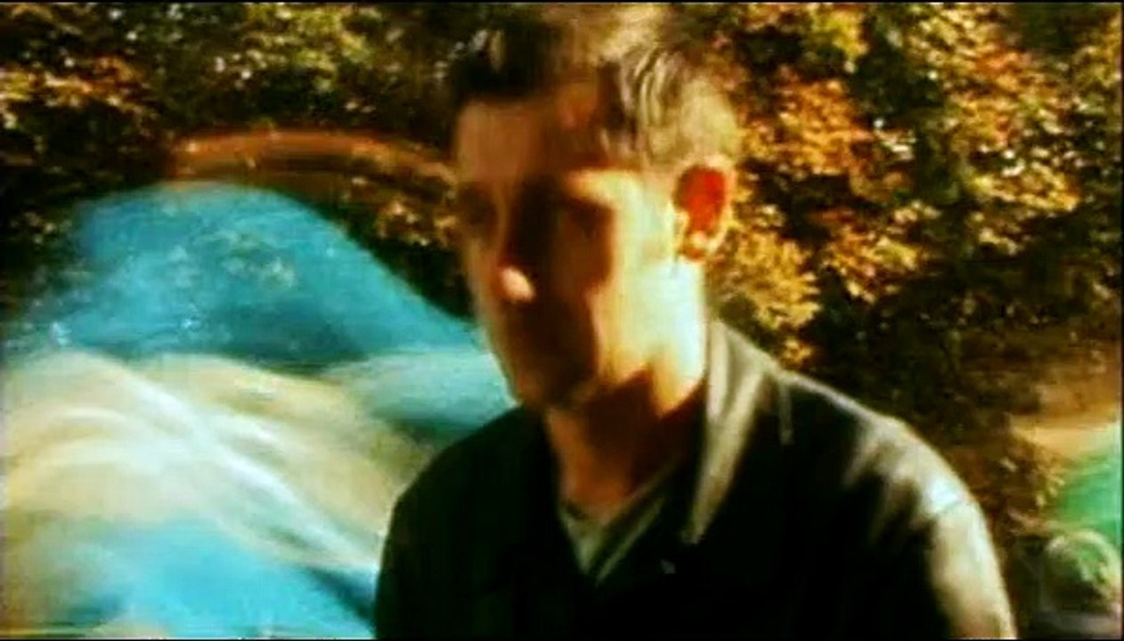 Les Yeux fermés Bande-annonce (4) VF