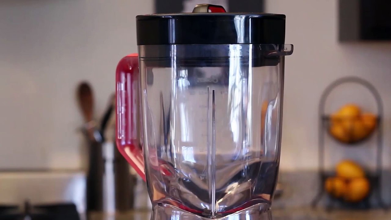 How Lemons Can Be a Lifesaver When Cleaning a Blender