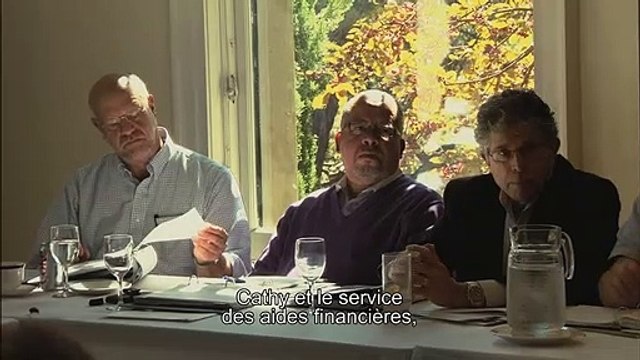 At Berkeley - EXTRAIT VOST L'aide financière