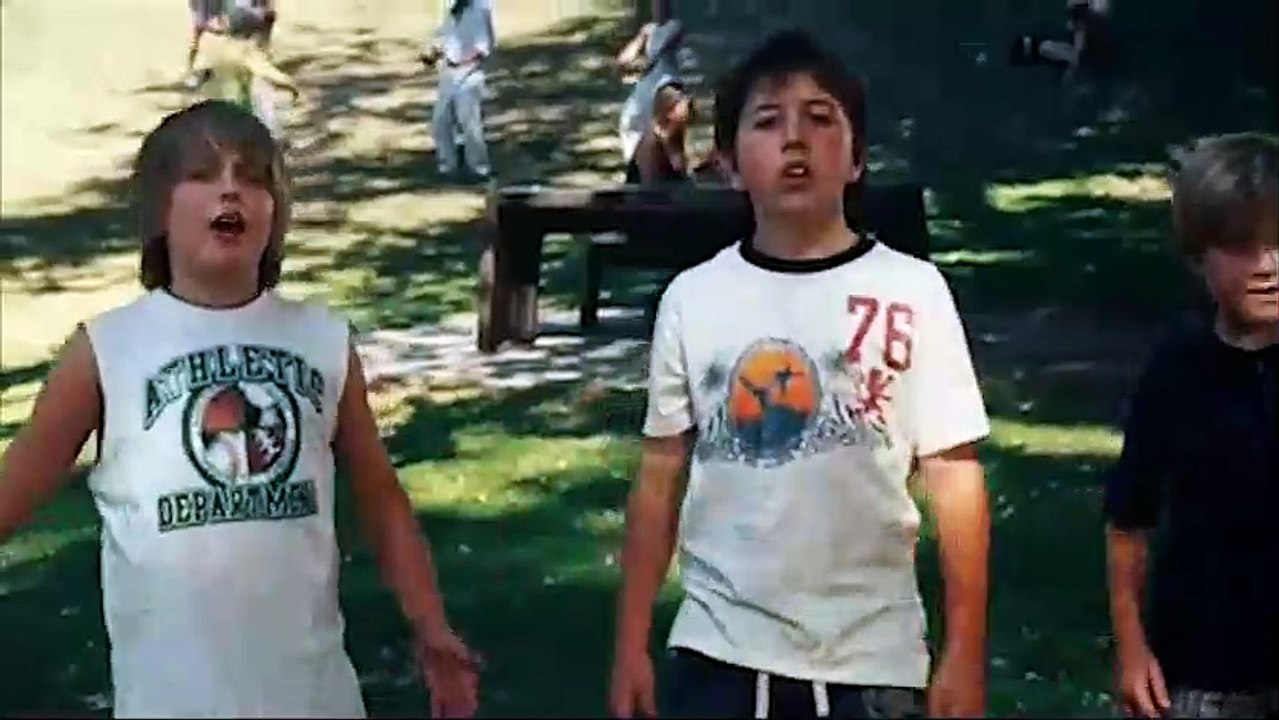 Les 2 font la "père" Bande-annonce VO