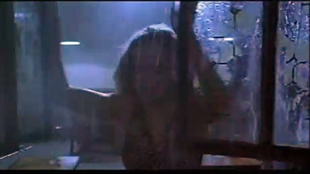 Papillons de nuit Extrait vidéo VF