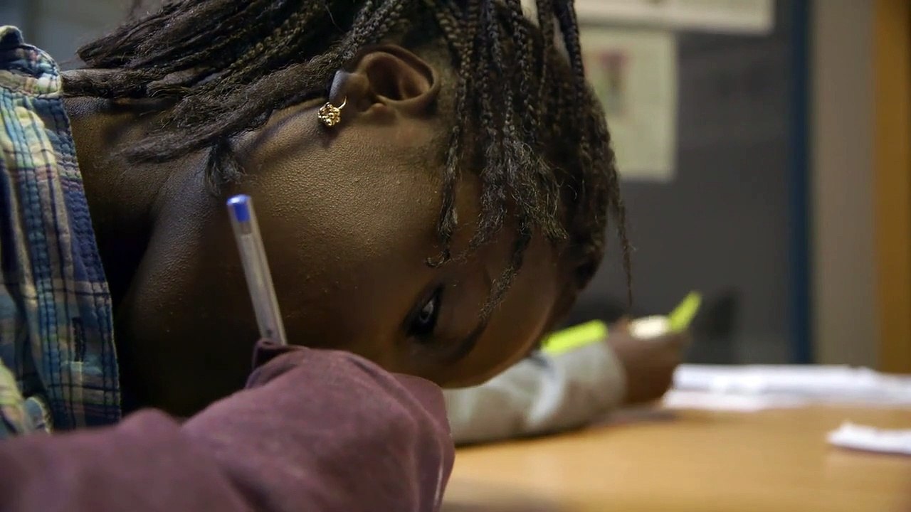 Un jour ça ira EXTRAIT "Emmanuel et Djibi"