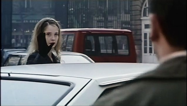 Trois couleurs - Blanc Bande-annonce VF